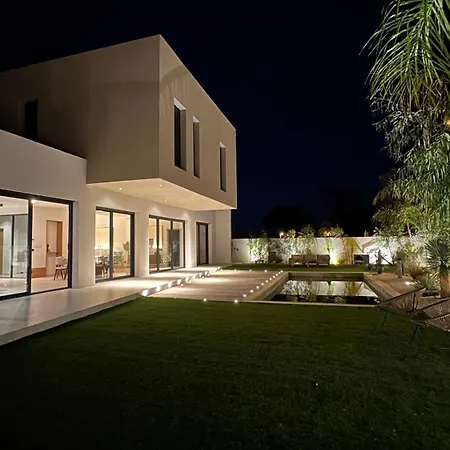 Baya - 800 M De La Agde